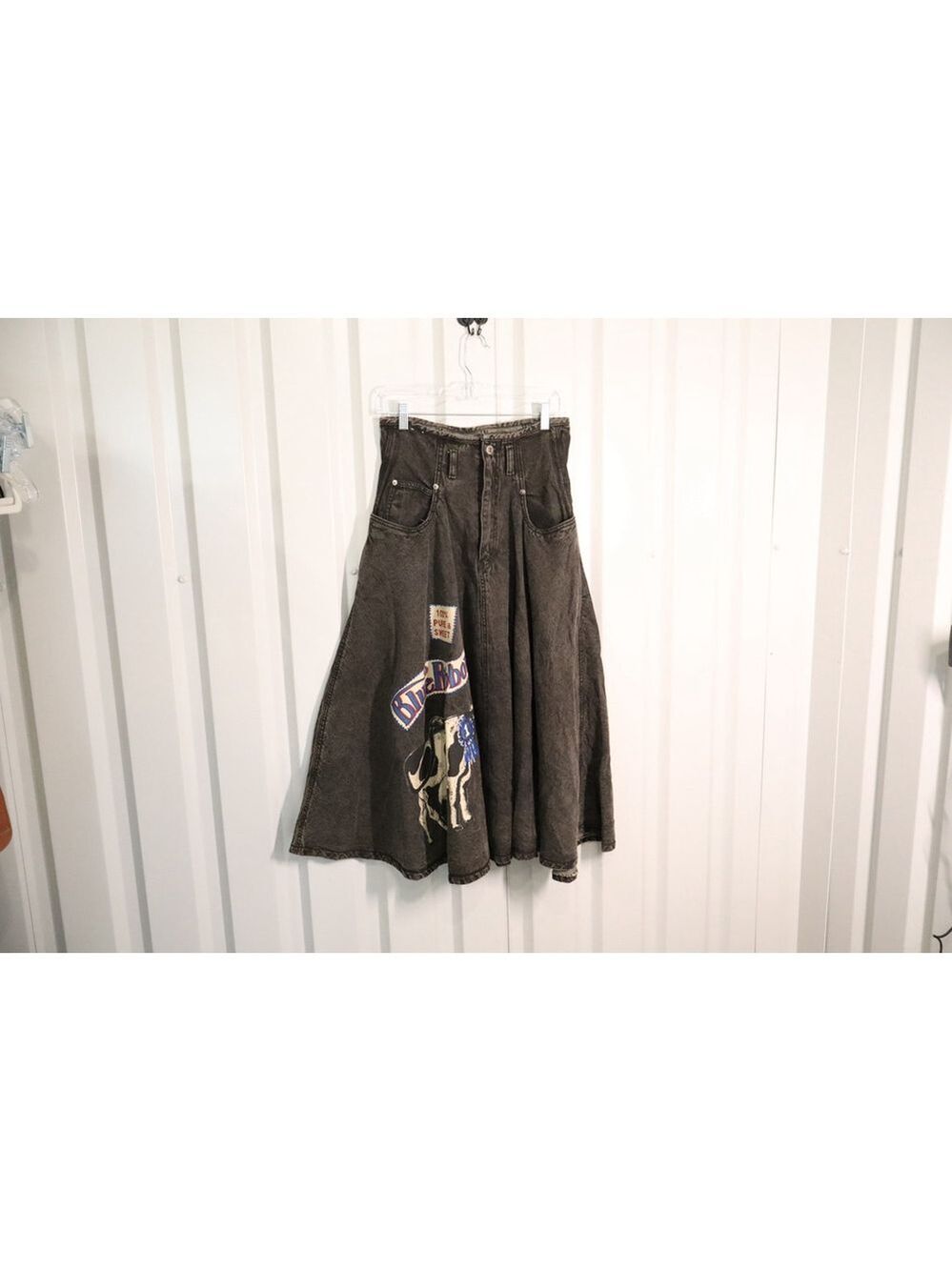Bonjour Women's Vintage Black Full Skirt with Blue Ribbon Cow Graphic Size 8